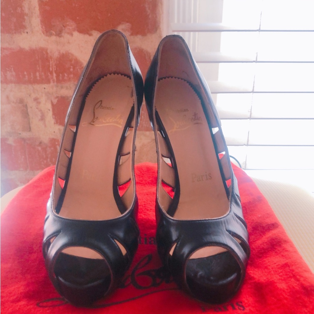 Christian Louboutin Black Classic Heels